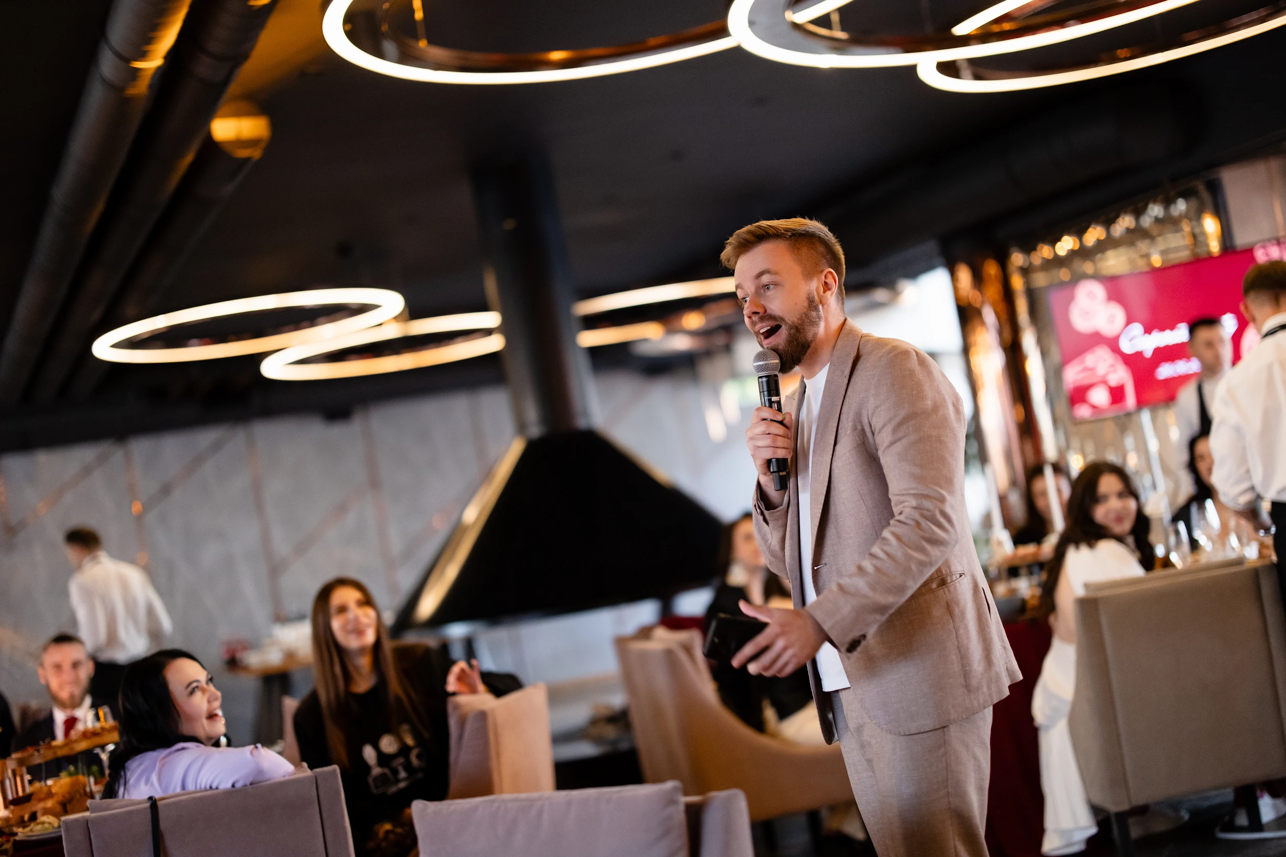 Інтерактив та спілкування з гостями